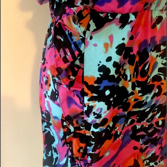 NWOT Bright Color Floral One Shoulder Ruffle Dress - Picture 3 of 6